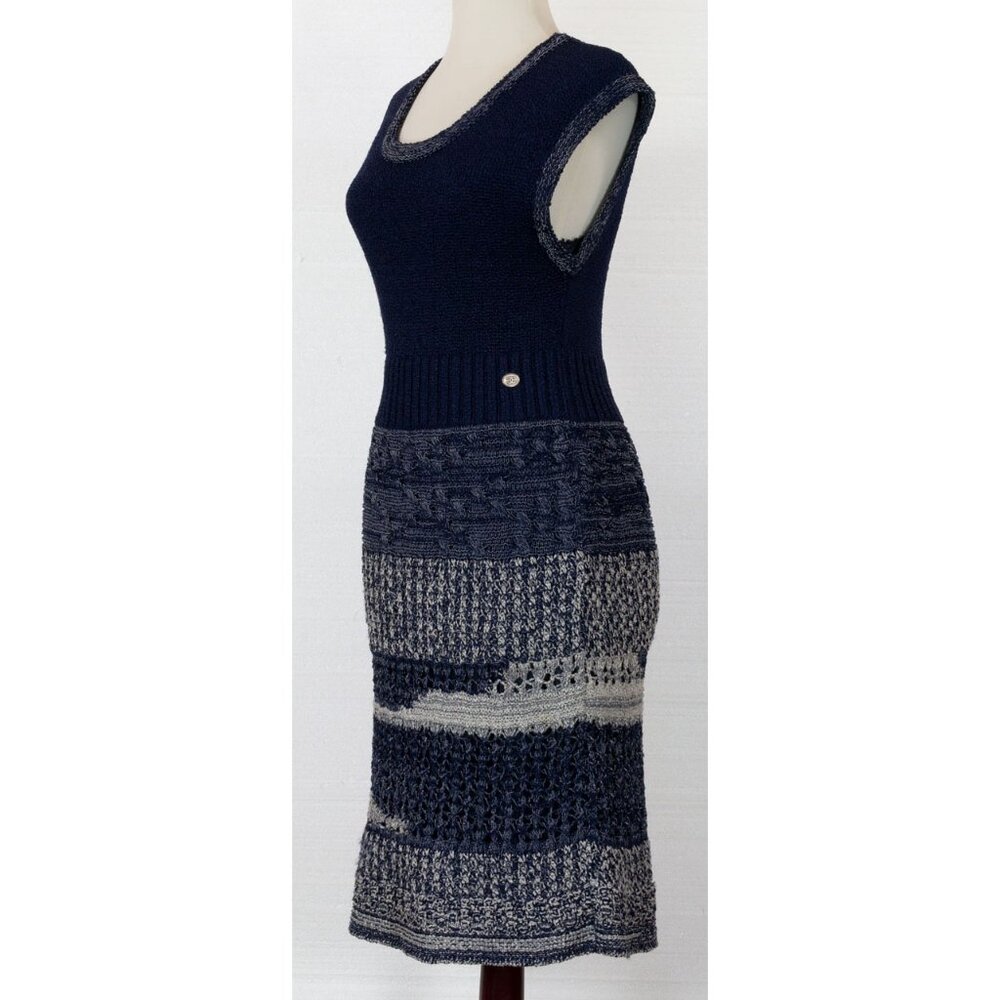 CHANEL MULTIPLE COLORS OF NAVY BLUE CROCHET KNIT SLEEVELESS DRESS 38 - Picture 2 of 8